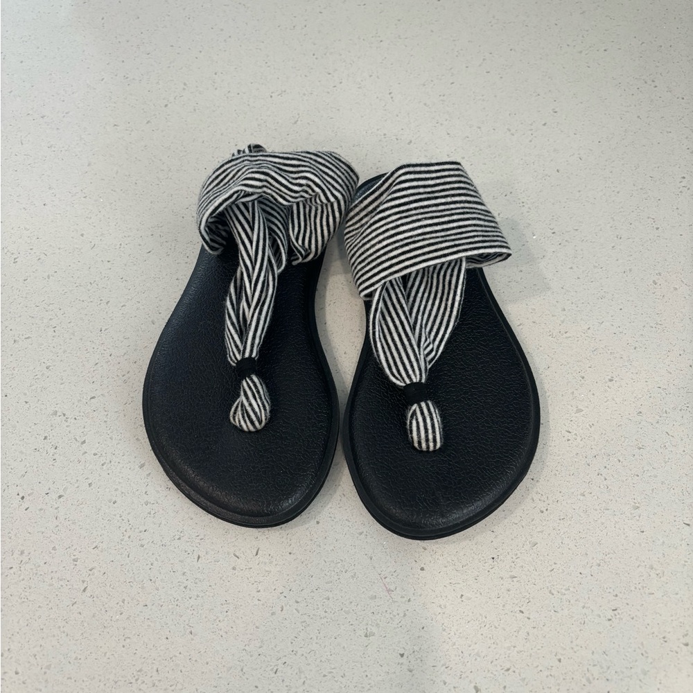 Sanuk Sandals